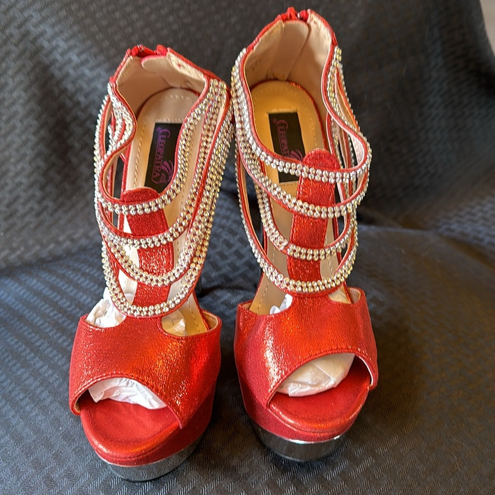 Cleopatra Red 6” Stilettos. Size 8. Silver Heel. - Picture 2 of 5